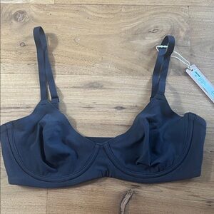 NWT SKIMS Black Underwire Bra